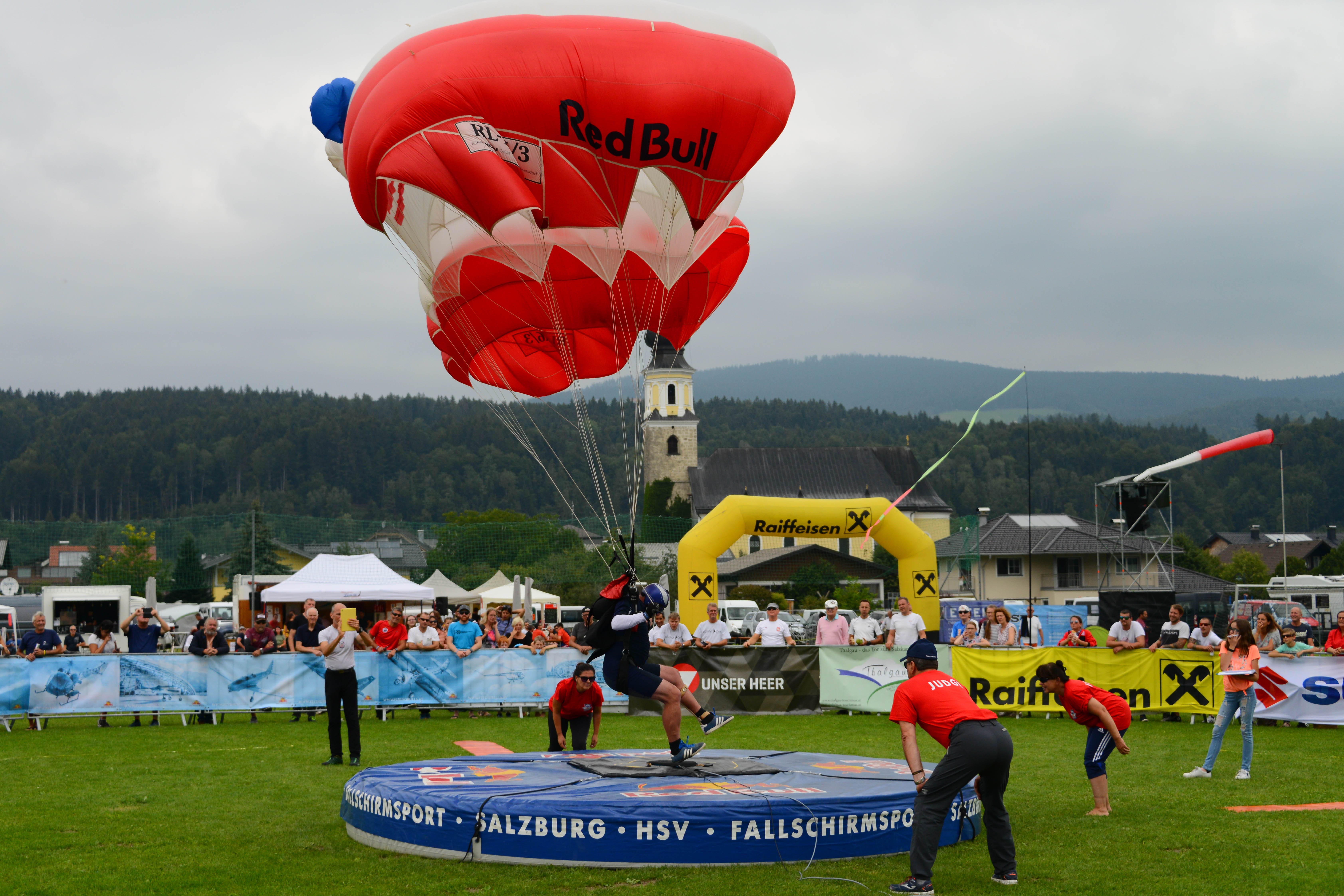 Weltcup im Fallschirm Zielspringen